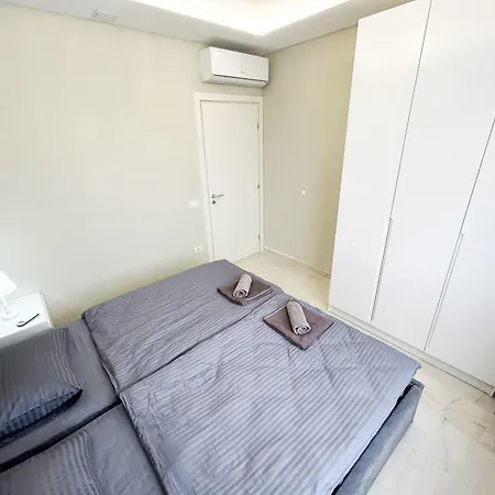 Apartment Family 1157