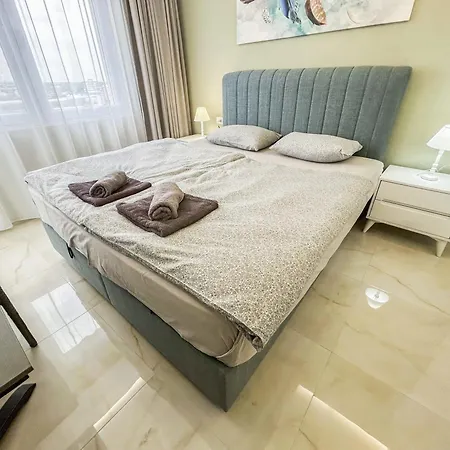 Family 1157 * Golem (Tirana)