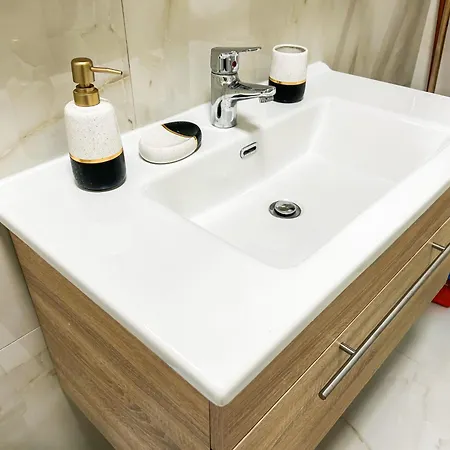 Apartment Family 1157 Golem (Tirana)